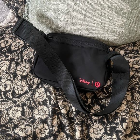 lululemon x Disney Mickey Mouse belt bag - Picture 2 of 3